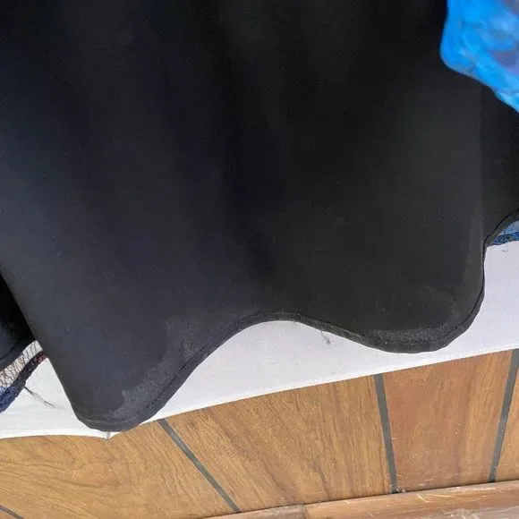 TIFFANY ROSE Floral Dress - Picture 3 of 8